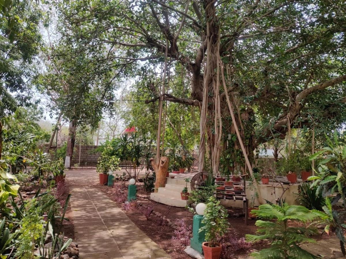 Gir Birding Lodge Sasan Gir Exteriör bild