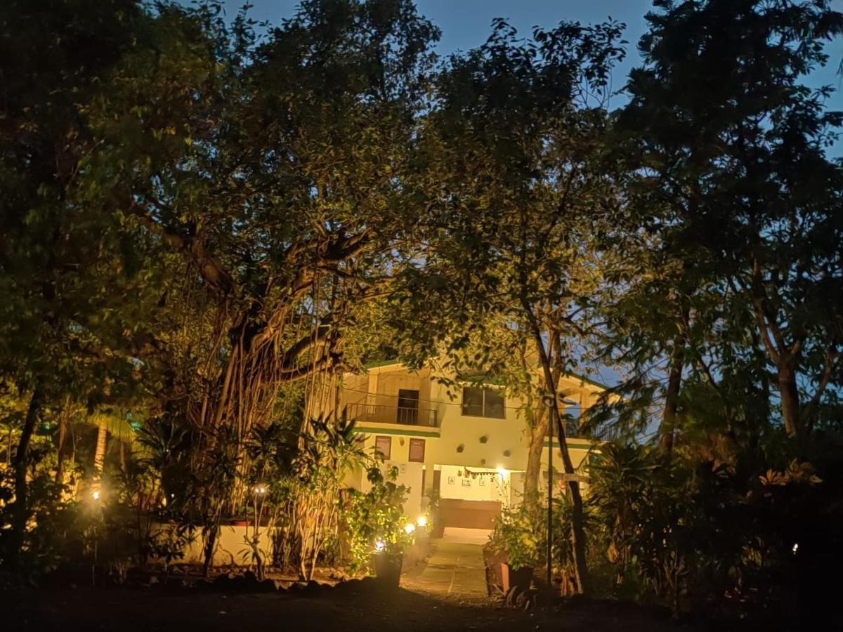 Gir Birding Lodge Sasan Gir Exteriör bild