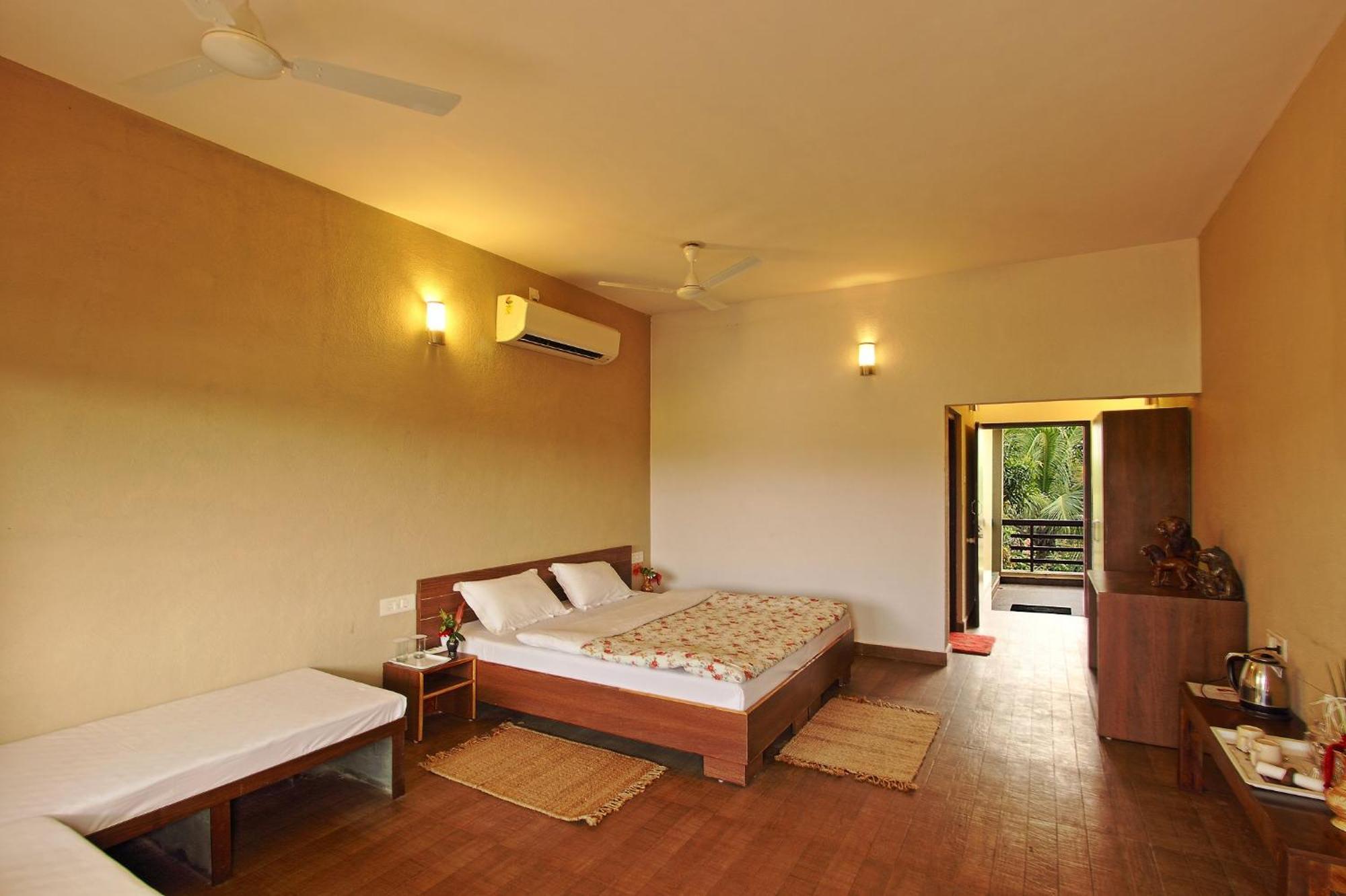 Gir Birding Lodge Sasan Gir Exteriör bild